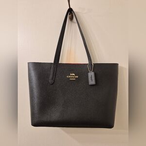 Coach Women's Leather Avenue Tote Bag - Black/Red Excellent